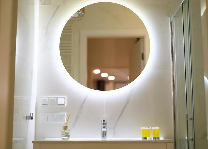 Apartment Zyndrama Centre Deluxe By Bookinghost