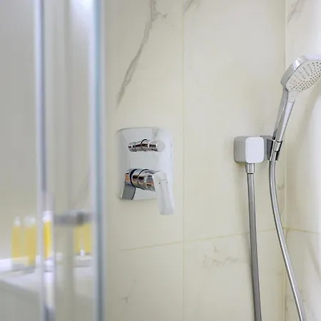 Zyndrama Centre Deluxe By Bookinghost アパート *