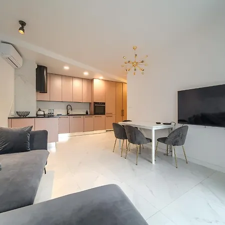 Zyndrama Centre Deluxe By Bookinghost ヴロツワフ