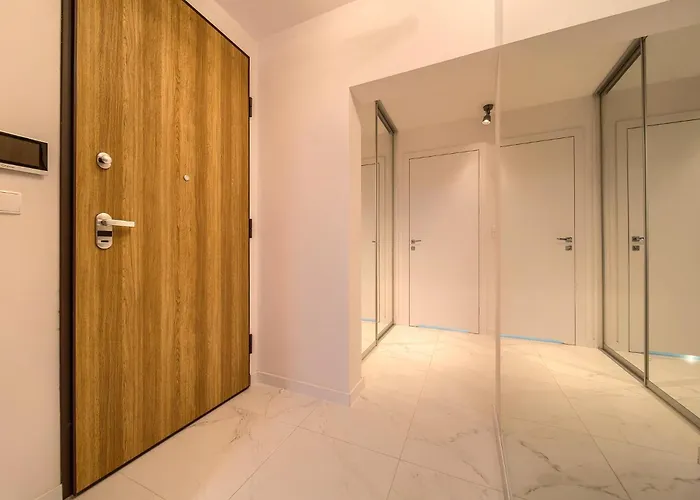 Апартаменты Zyndrama Centre Deluxe By Bookinghost *